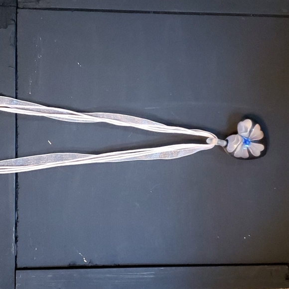 Necklace - Picture 1 of 4